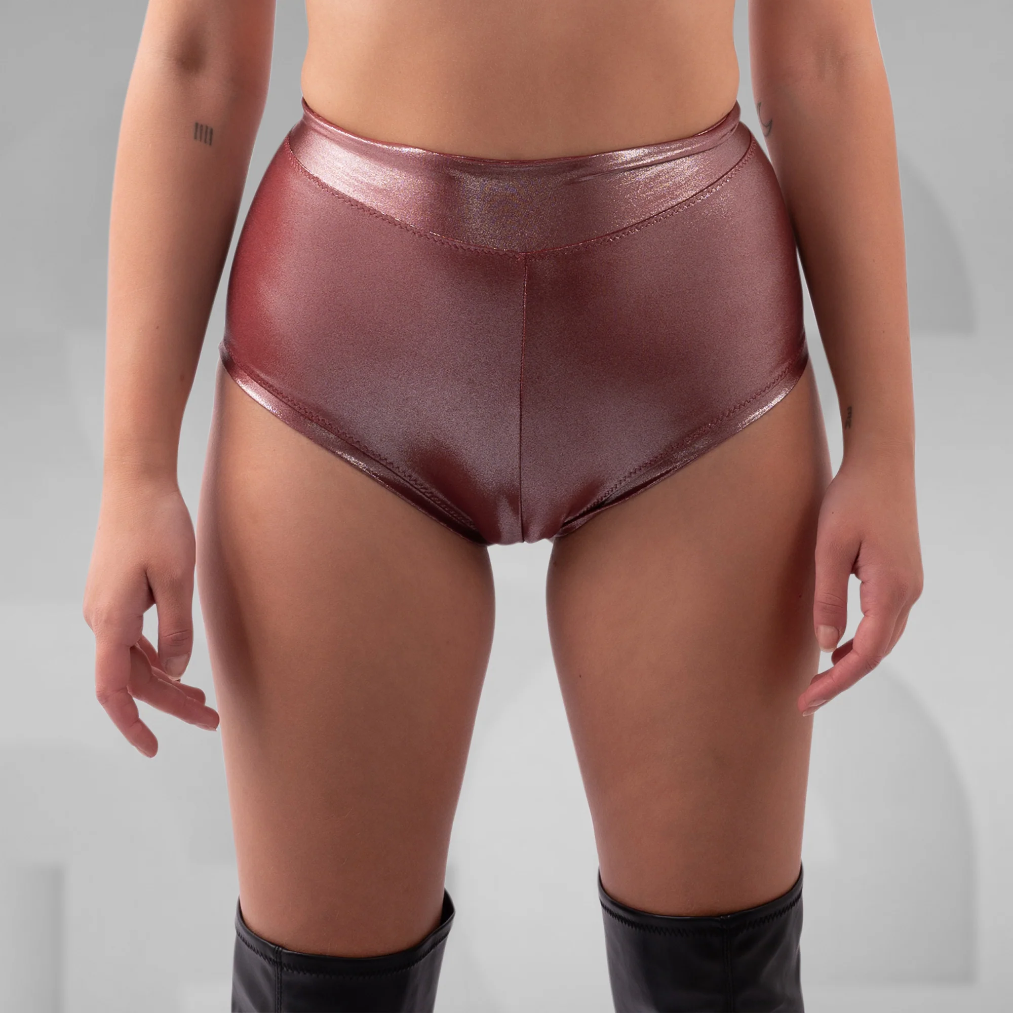 Glossy Hotpants - Image 3