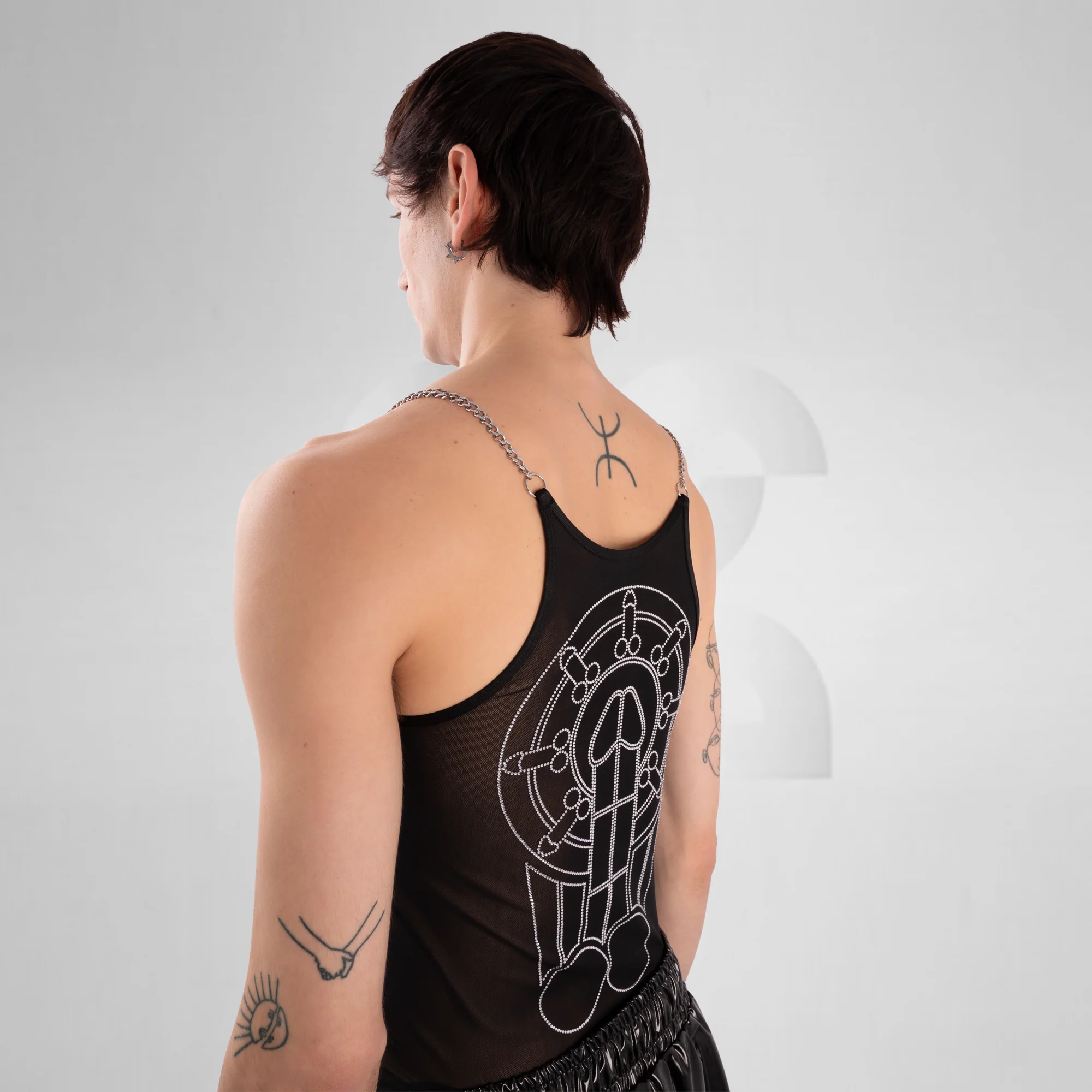 Mesh Top with Chains and Stones - Image 4
