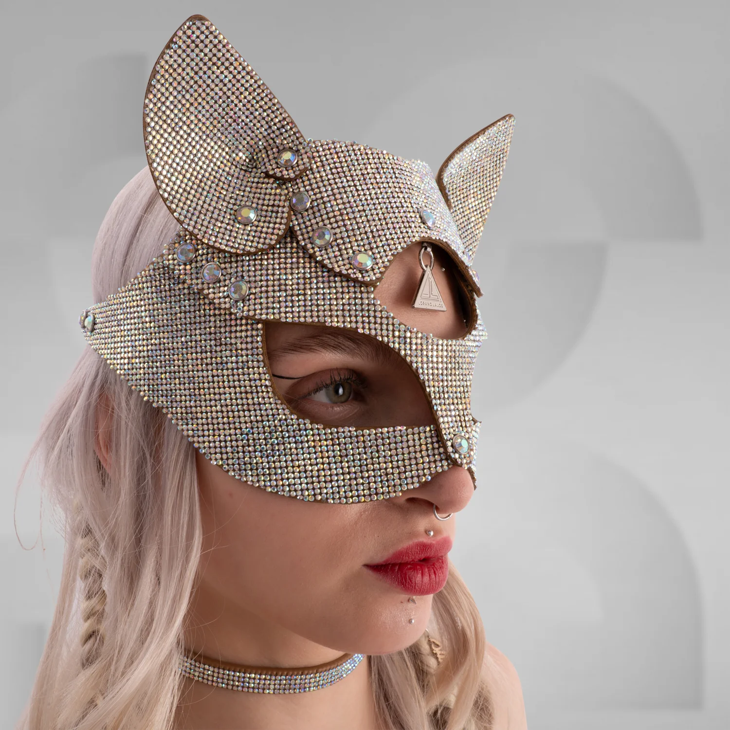 Rhinestones Playful Kitty Mask - Image 4